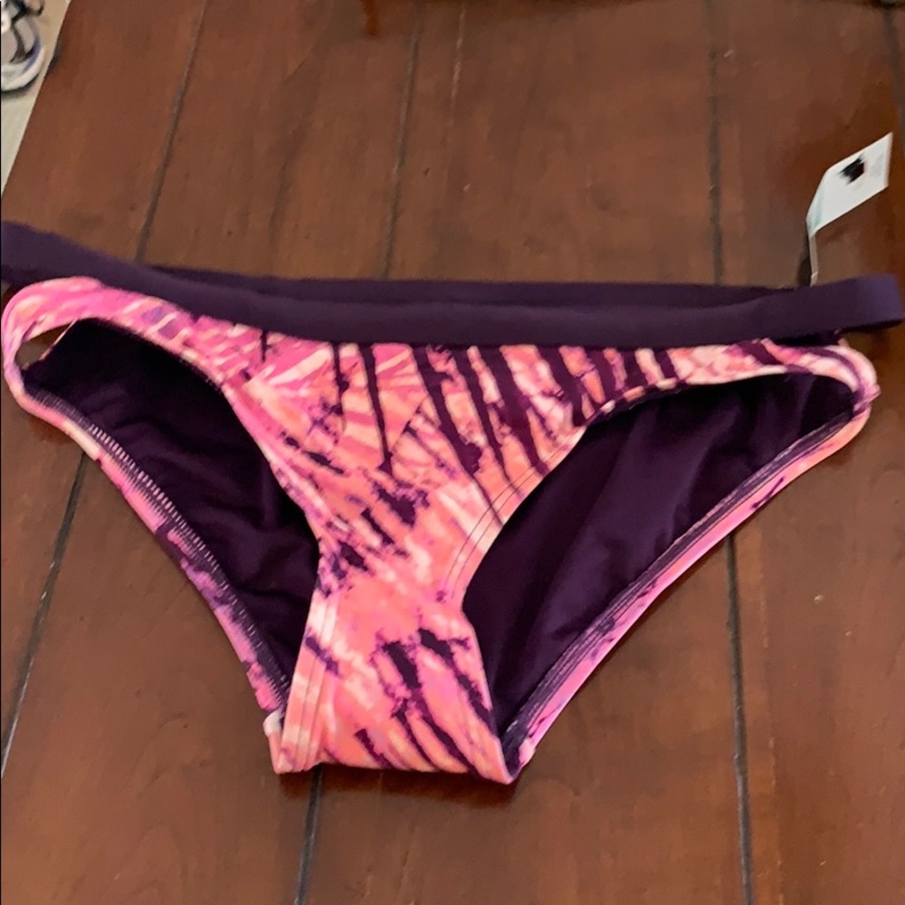 NWOT CARMEN MARC VALVO gorgeous bikini bottom!